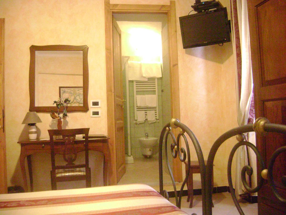 La Finestrella Di Montalto Locanda Badalucco Dış mekan fotoğraf